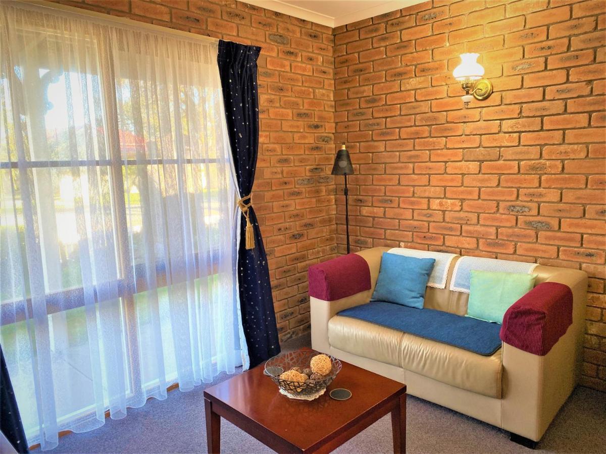 Jolly Swagman Motor Inn Euroa Bagian luar foto