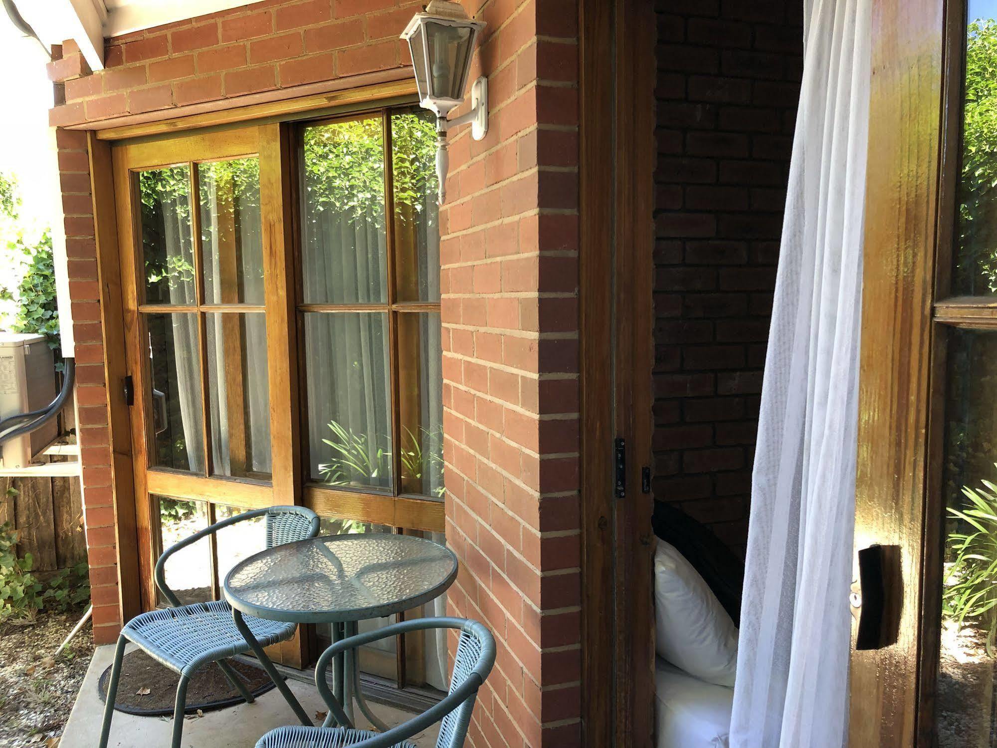 Jolly Swagman Motor Inn Euroa Bagian luar foto