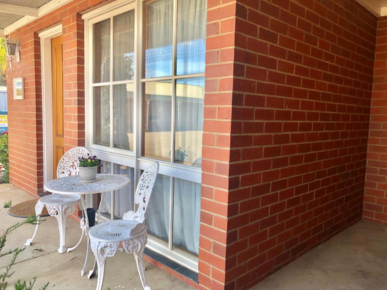 Jolly Swagman Motor Inn Euroa Bagian luar foto